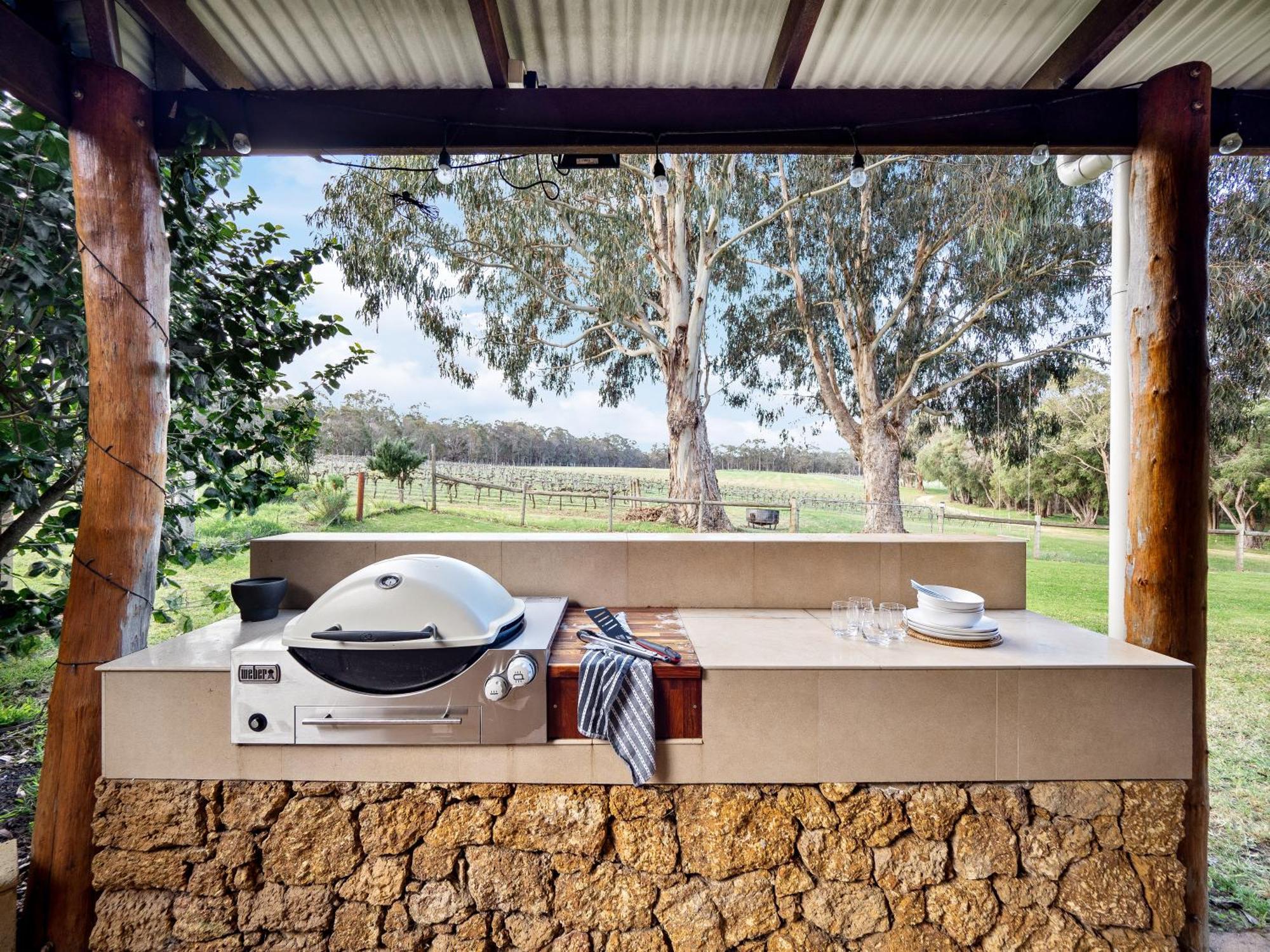 Island Brook Estate Vineyard And Chalets Yelverton Εξωτερικό φωτογραφία